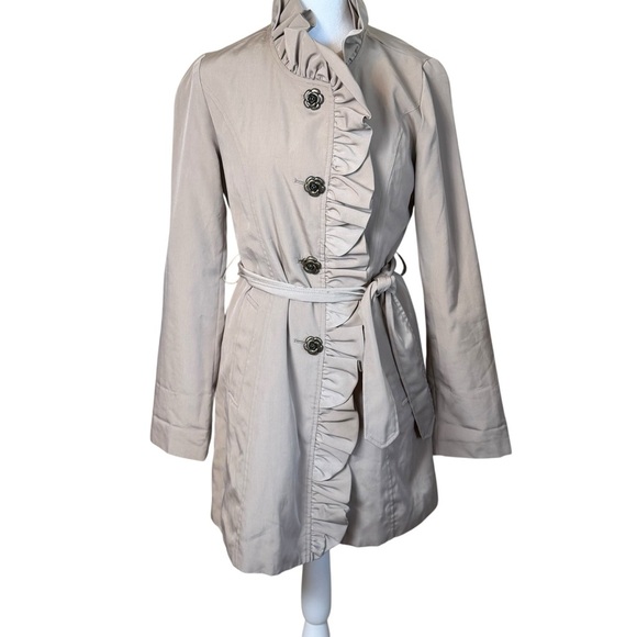 Betsey Johnson Khaki Tan Belted Ruffle Trench Coat Rose Buttons Jacket Small - Picture 1 of 13